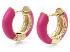Apportez de la couleur avec cette paire de créoles huggie rose vif !