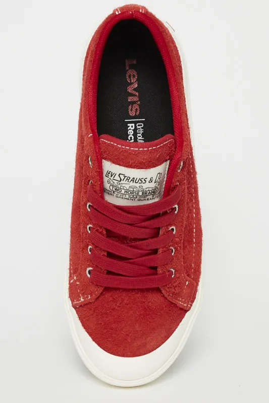 Baskets rouges