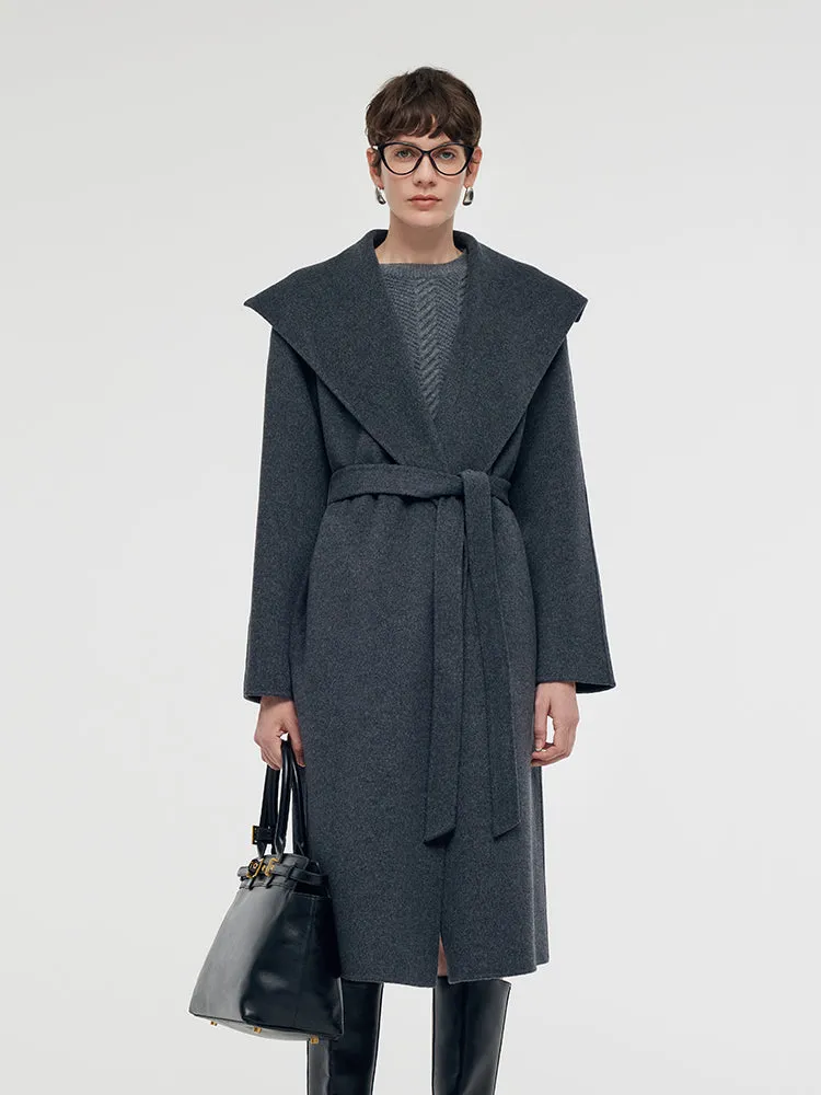 Manteau long en laine à revers large pour femmes